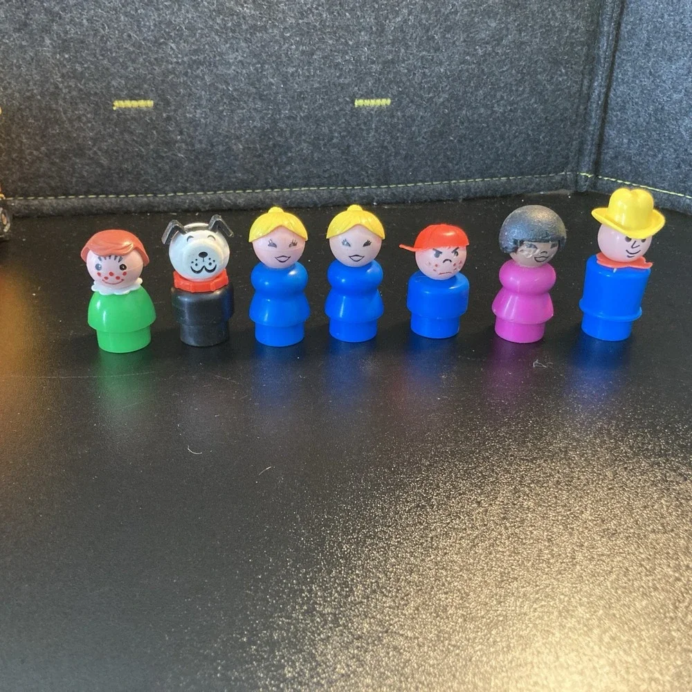Vintage Fisher Price Little People Figures With Vehicles And Furniture Rare READ